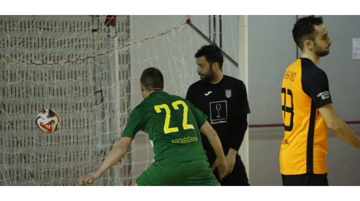 Futsal: perfetta parità tra Cosmos e Tre Penne