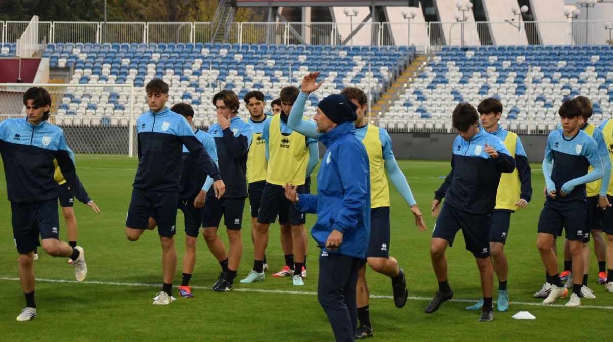 ©FSGC | Un momento dell'allenamento odierno di San Marino al Fadil Vokrri di Pristina