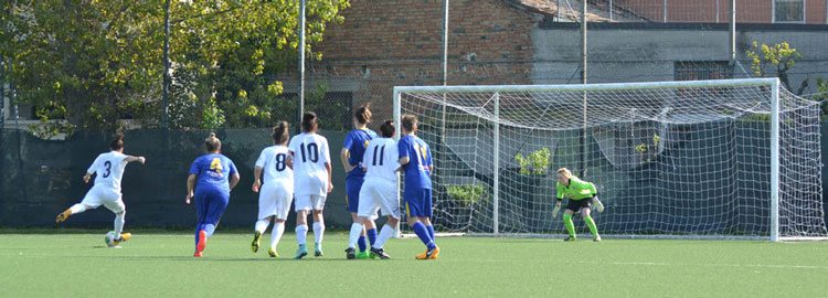 DSC_7732-il-primo-goal-di-Claudia-Dulbecco-su-calcio-di-rigore